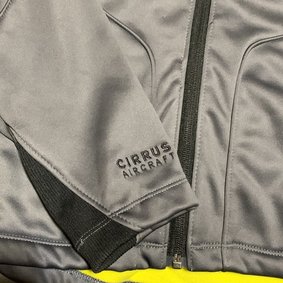 CIRRUS Aircraft zip-up jacket - Picture 5 of 6